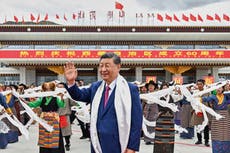 Gran ceremonia y desfile conmemoran 60 años de gobierno del Partido Comunista Chino en Tíbet