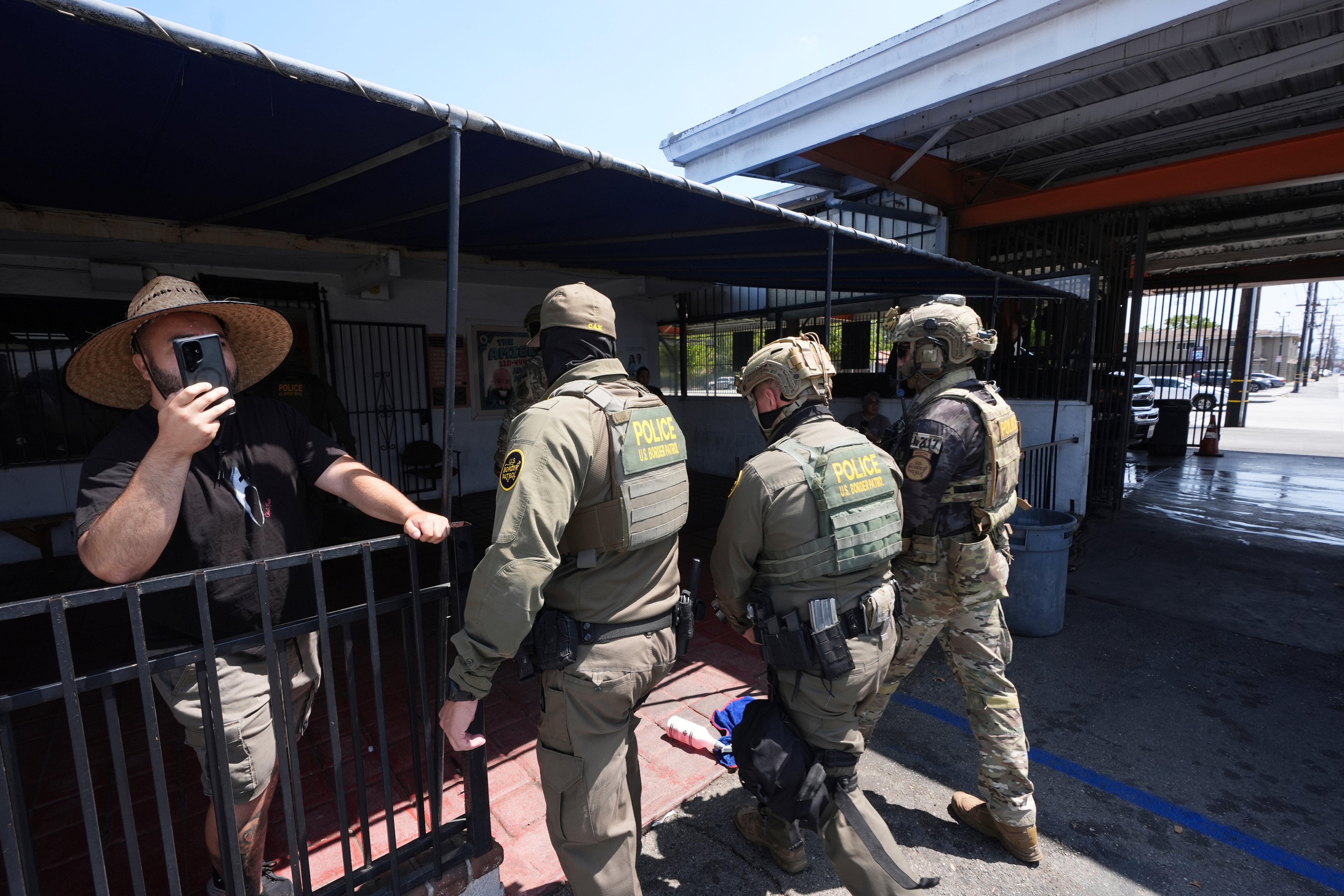 EEUU-FUNCIONARIO JUDICIAL-RENUNCIA