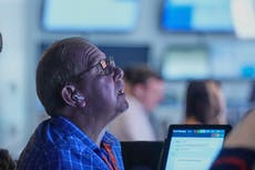 Wall Street sube por la esperanza de tasas de interés más bajas; Dow avanza 846 puntos