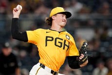 Ashcraft y novato Chandler logran blanqueada de 3 hits; Piratas arrollan 9-0 a Rockies