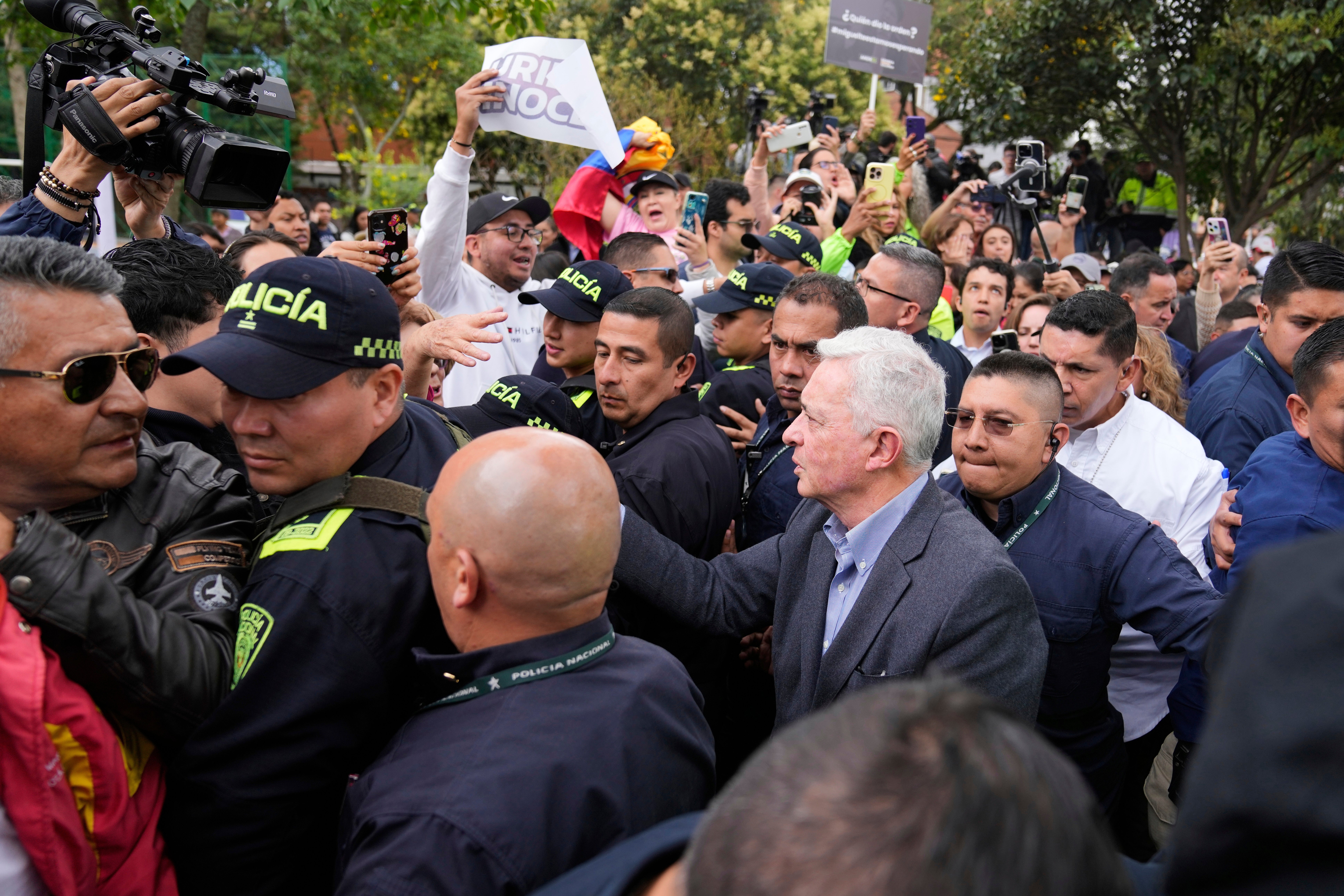 COLOMBIA-PRECANDIDATO ASESINADO-EXPRESIDENTE