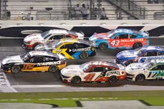 Blaney gana carrera final de la temporada regular de NASCAR; Suárez queda fuera de playoffs
