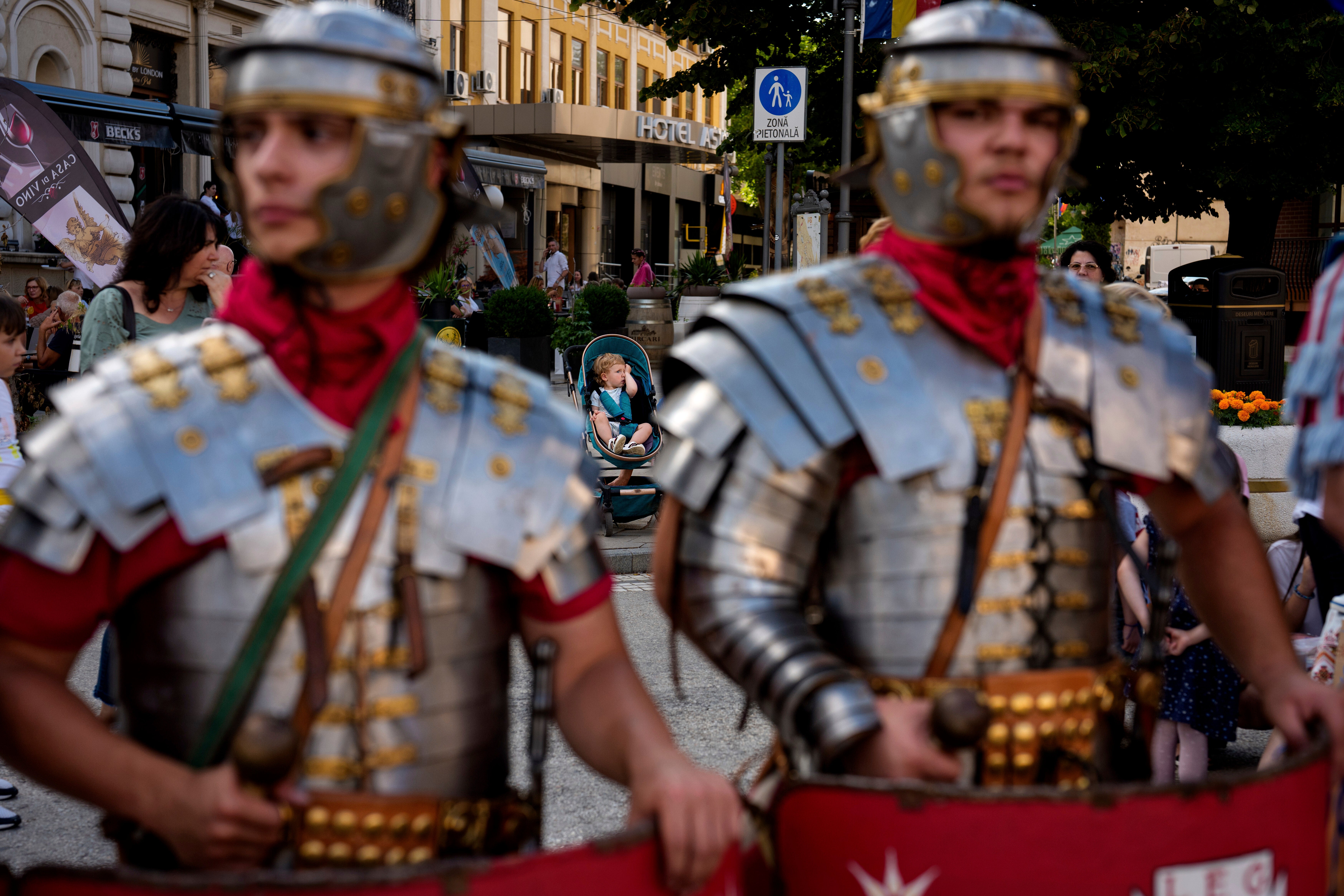 RUMANÍA-RECREACIÓN HISTÓRICA