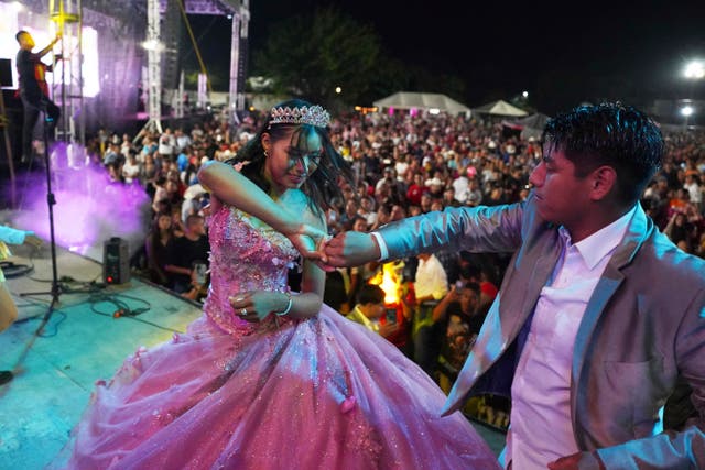 MÉXICO-QUINCEAÑERA