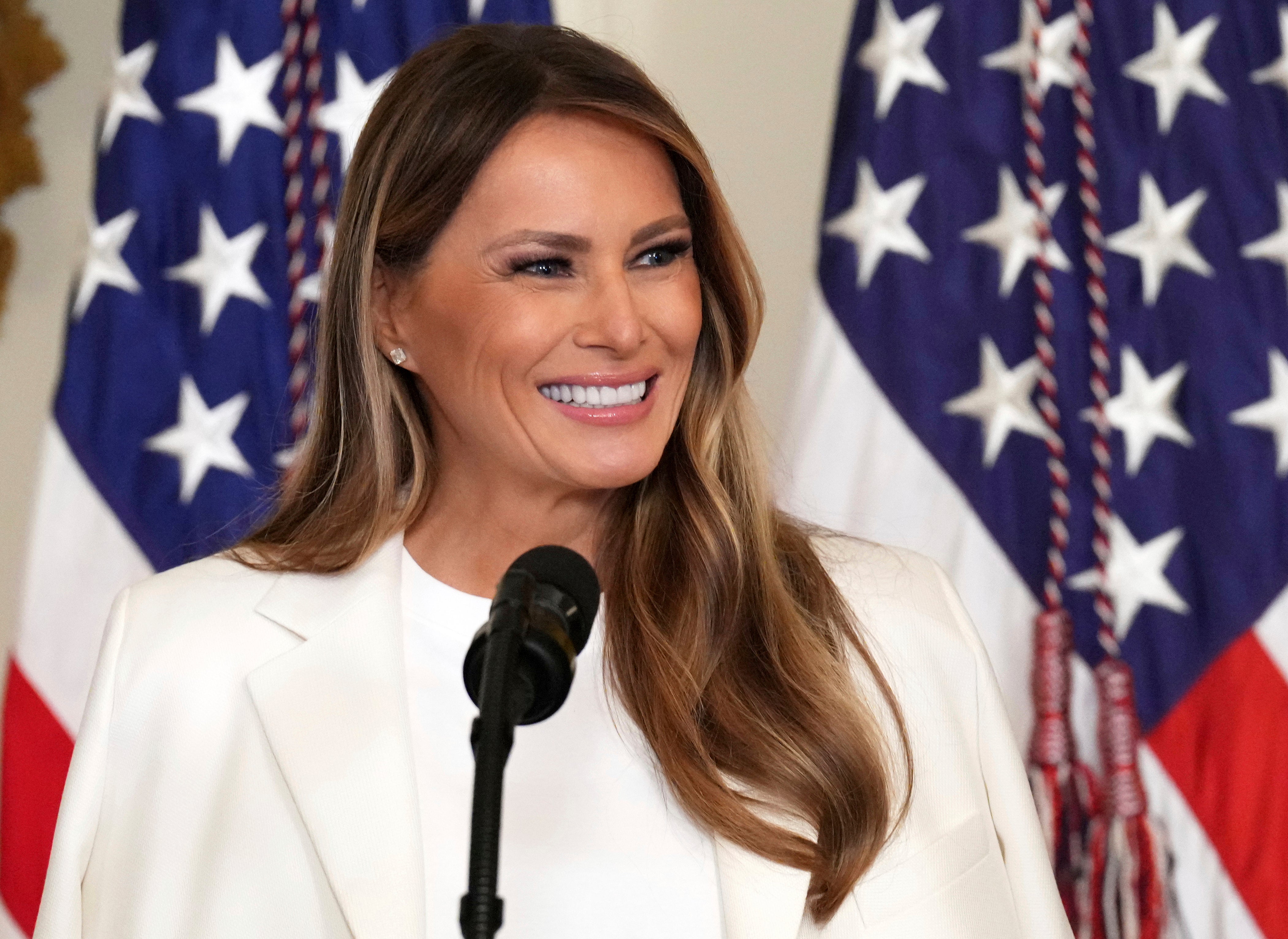 MELANIA TRUMP-IA