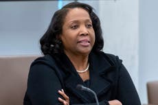 Lisa Cook, gobernadora de la Fed, demandará a Trump para conservar su puesto, dice abogado
