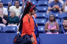 Naomi Osaka deslumbra con un brillante atuendo en primera ronda del US Open
