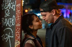Reseña: En "Caught Stealing", un thriller criminal en la Nueva York de los 90 con Austin Butler