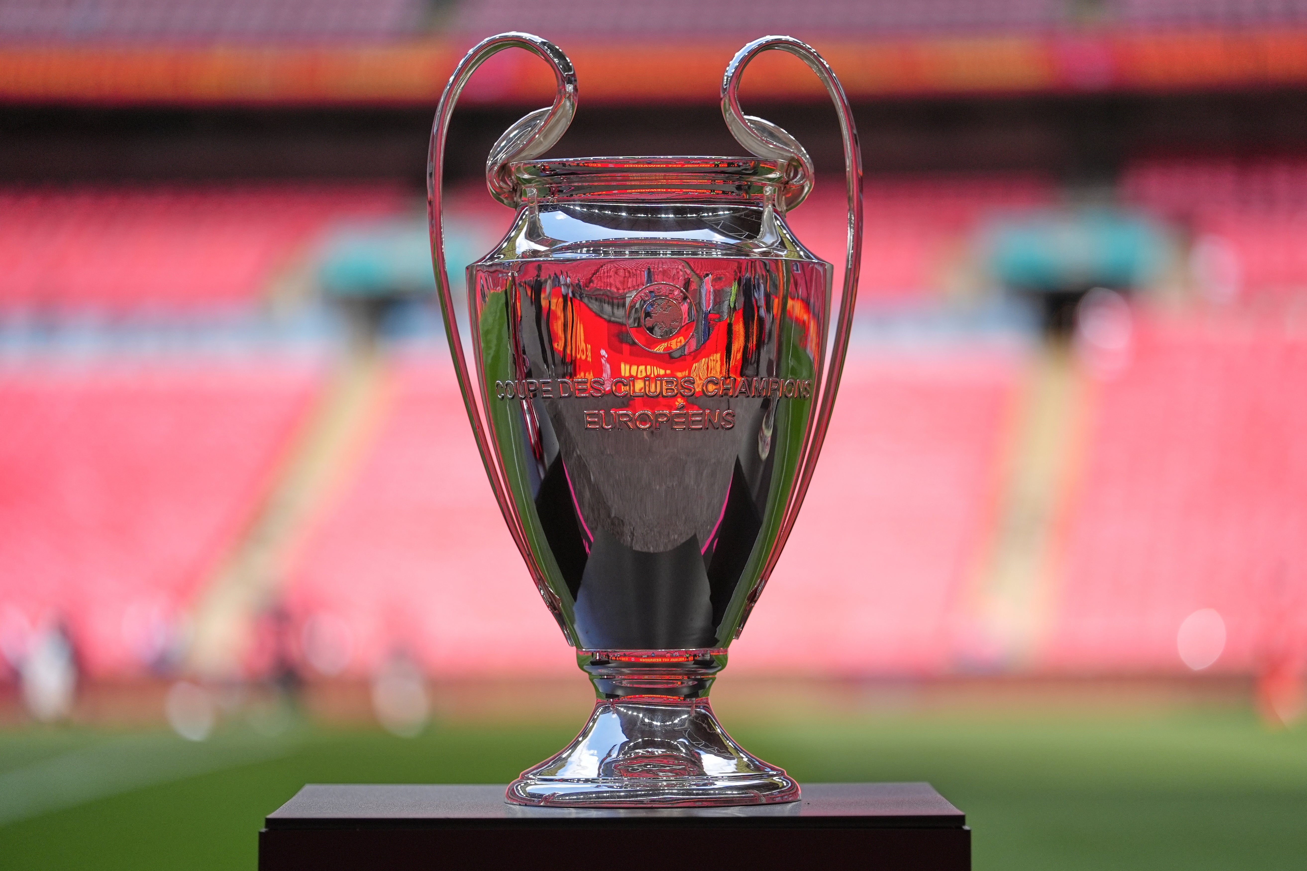 CAMPEONES-TROFEO