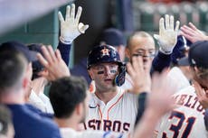 Christian Walker conecta dos jonrones y lidera victoria 4-3 de Astros sobre Rockies