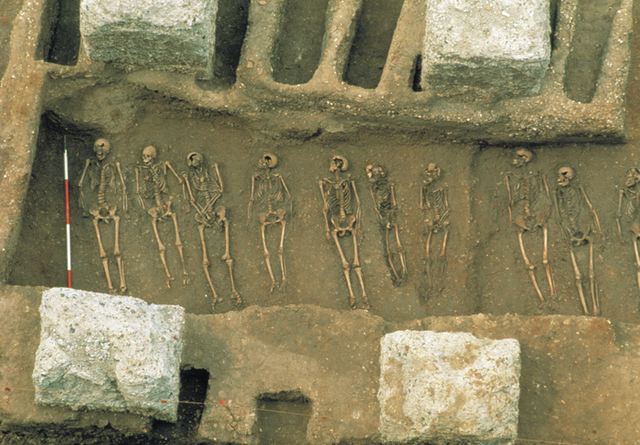 <p>East Smithfield: las fosas comunes de la peste utilizadas en entierros masivos</p>