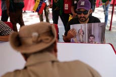 Venezolanos acuden a inscribirse en milicias ante llamado del gobierno de Maduro y tensión con EEUU