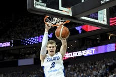 Con 43 puntos, Lauri Markkanen guía a Finlandia a paliza 109-79 sobre Gran Bretaña en Eurobasquet
