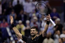 Novak Djokovic supera problema de espalda y avanza a 4ta ronda del US Open a los 38 años