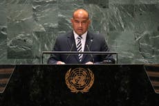 Gobierno australiano firma acuerdo para deportar a inmigrantes al pequeño país insular de Nauru