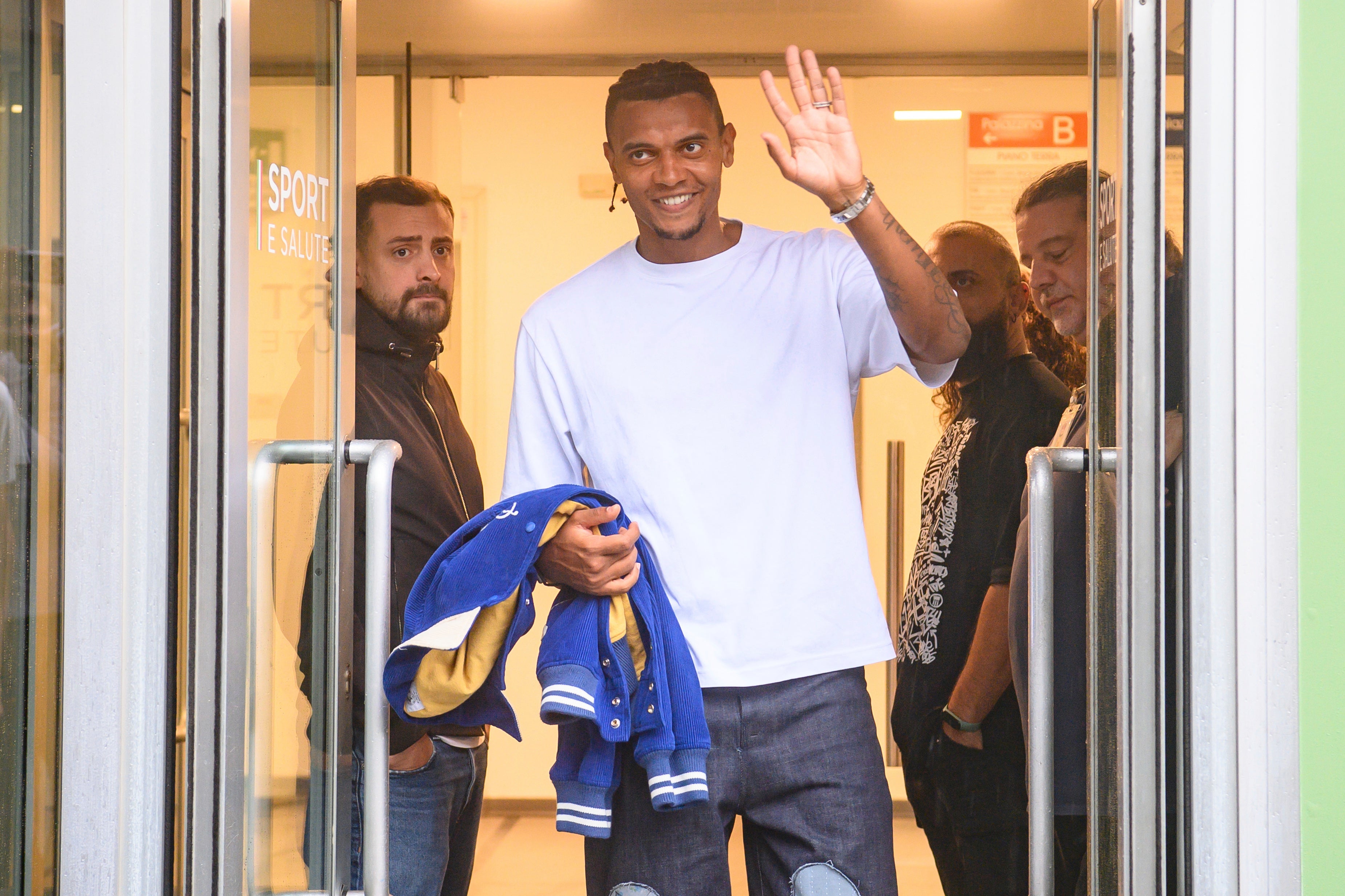 ITALIA AKANJI
