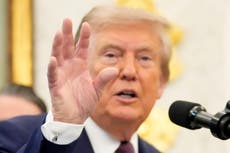 Trump no puede usar Ley de Enemigos Extranjeros para deportar a pandilleros venezolanos, dice corte