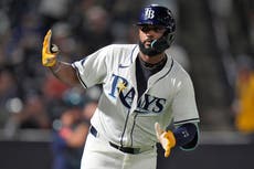 El 40º jonrón y la 100ª impulsada de Caminero ayudan a Rays a vencer 6-5 a Marineros