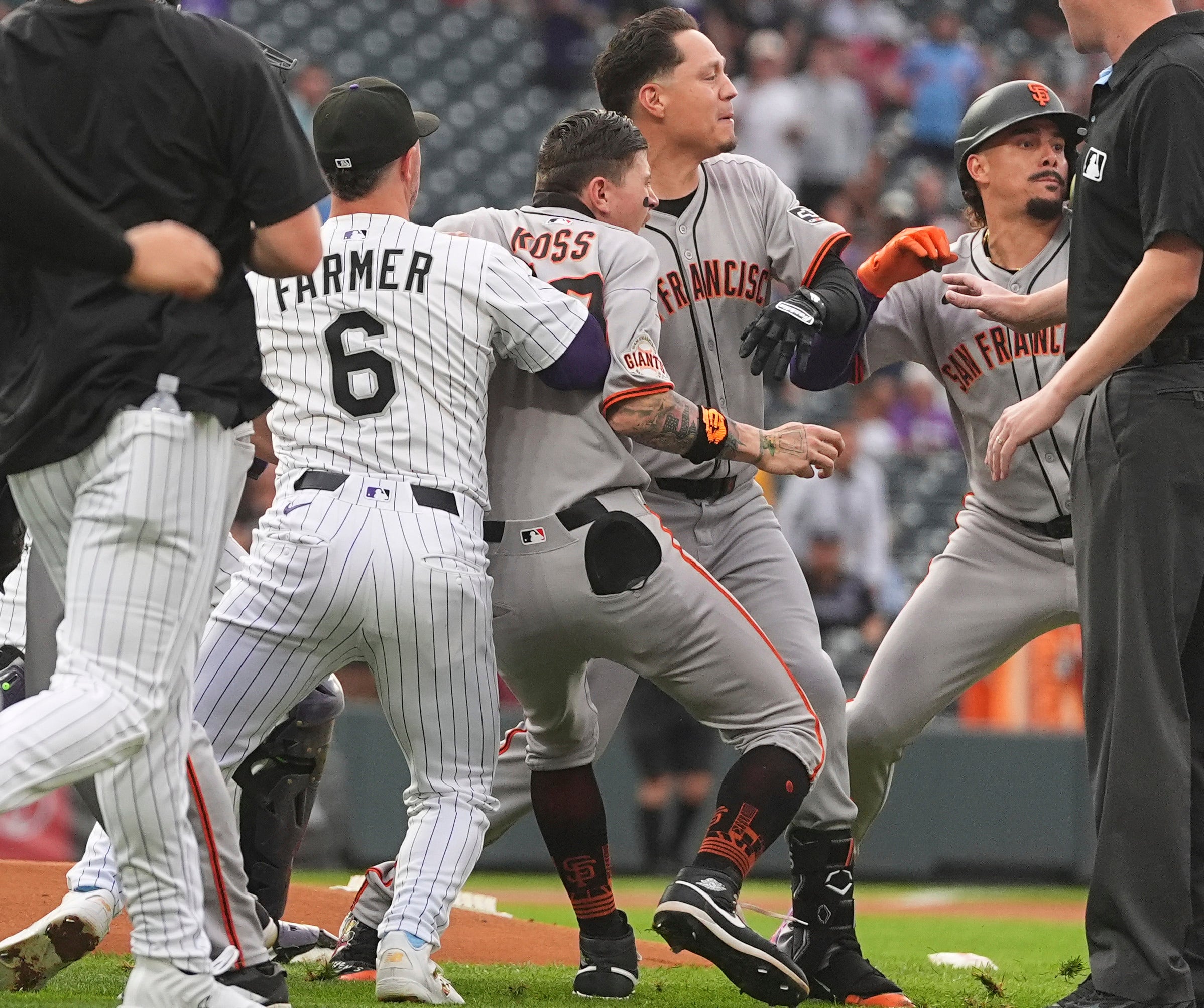 GIGANTES-ROCKIES