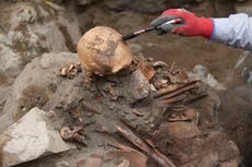 Excavaciones para tuberías de gas en Lima vuelven a sacar a la luz entierros preincaicos