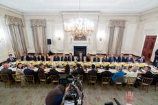 Trump recibe a directivos de gigantes tecnológicos --pero no a Musk-- en la Casa Blanca