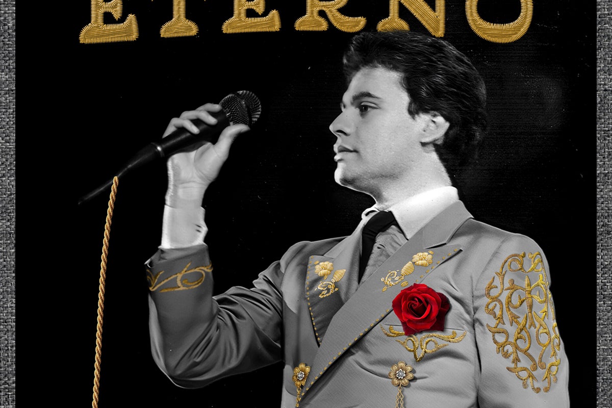 Grabaciones inéditas de Juan Gabriel salen a la luz en su álbum “Eterno”