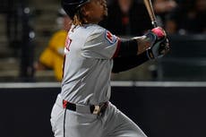 Guardianes ponen fin a la racha de 7 victorias de Rays al vencerlos por 7-1