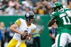 Aaron Rodgers lanza pase de touchdown en su debut con Steelers tras abucheos de fans de Jets