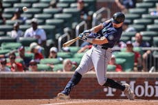 Raleigh conecta su jonrón 53 y Marineros aplastan a Bravos 18-2