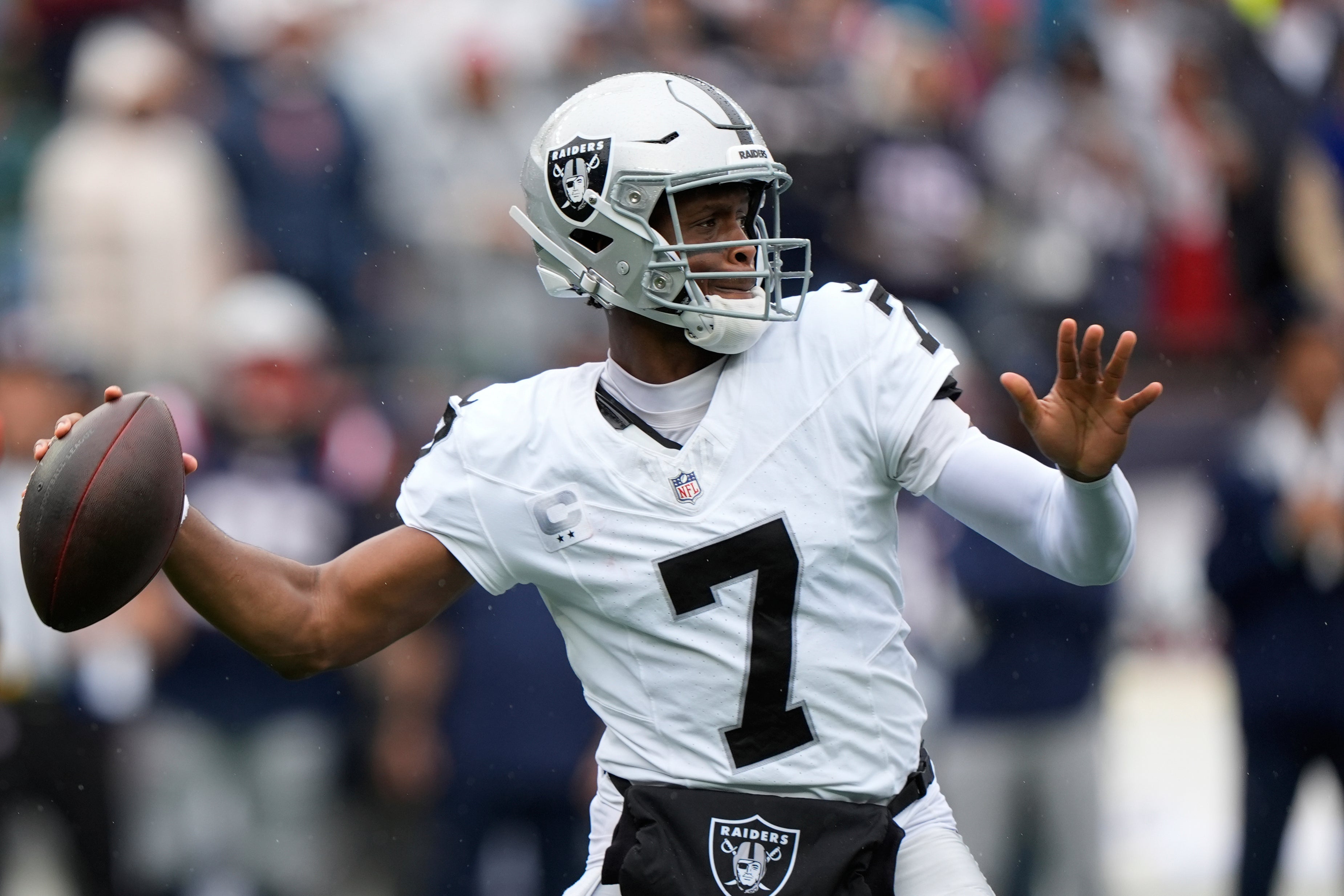 RAIDERS-PATRIOTS