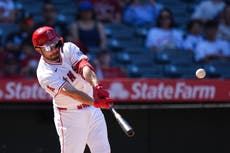 Doble productor de Travis d'Arnaud da triunfo a Angelinos 4-3 sobre los Atléticos