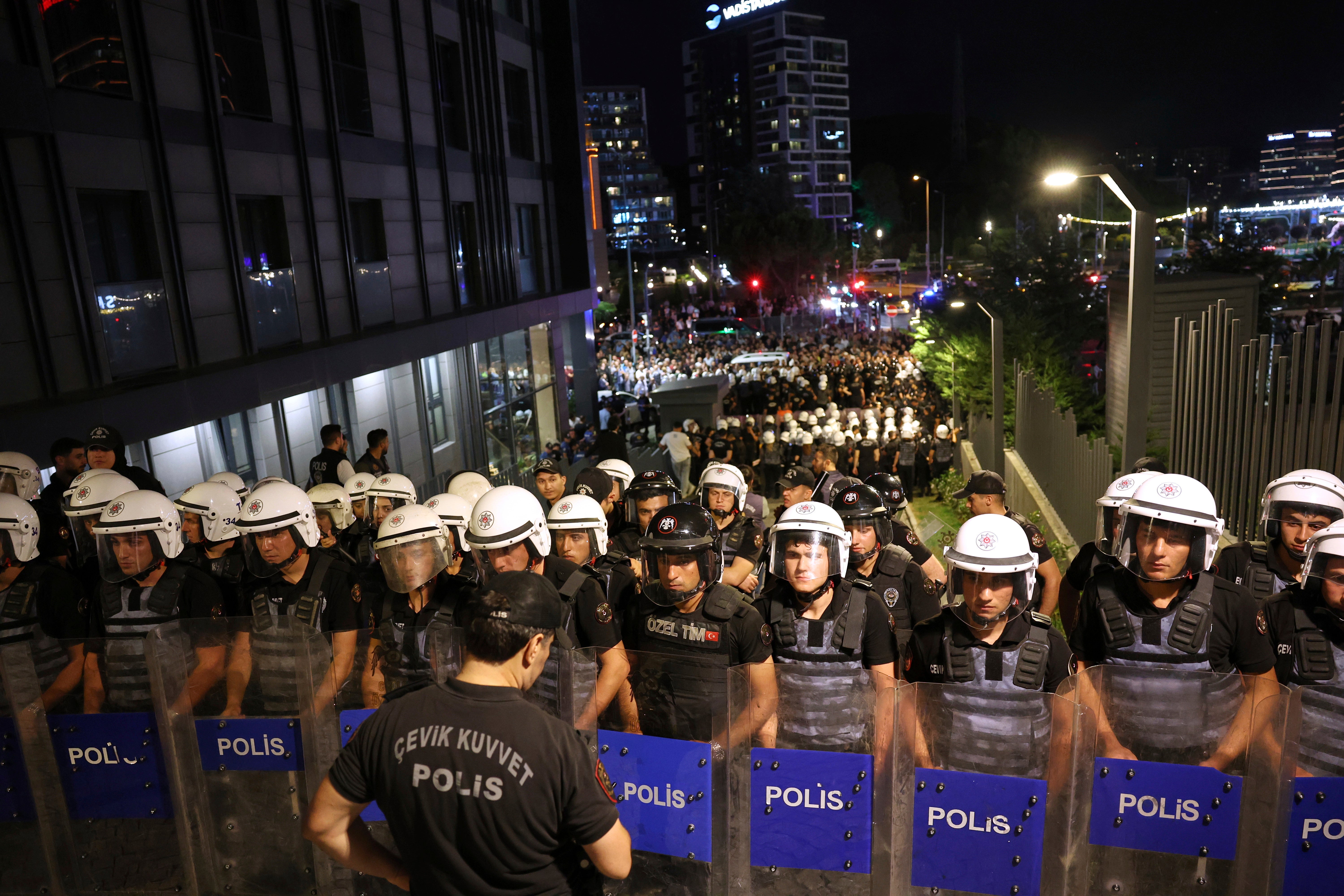 TURQUÍA-OPOSICIÓN