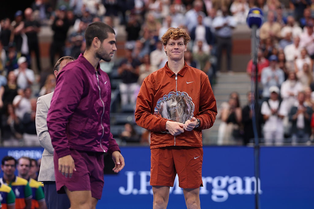 El brillo de Carlos Alcaraz obliga a Jannik Sinner a subir de nivel
