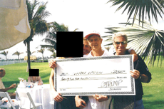 Broma en libro de Epstein sugiere “vender mujer usada a Trump” por $22.500