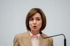 Presidenta de Moldavia acusa a Rusia de librar 'guerra híbrida' antes de elecciones