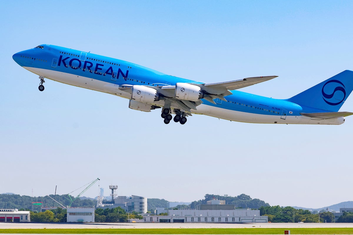 Corea del Sur envía avión a EEUU para traer de regreso a trabajadores detenidos en redada migratoria