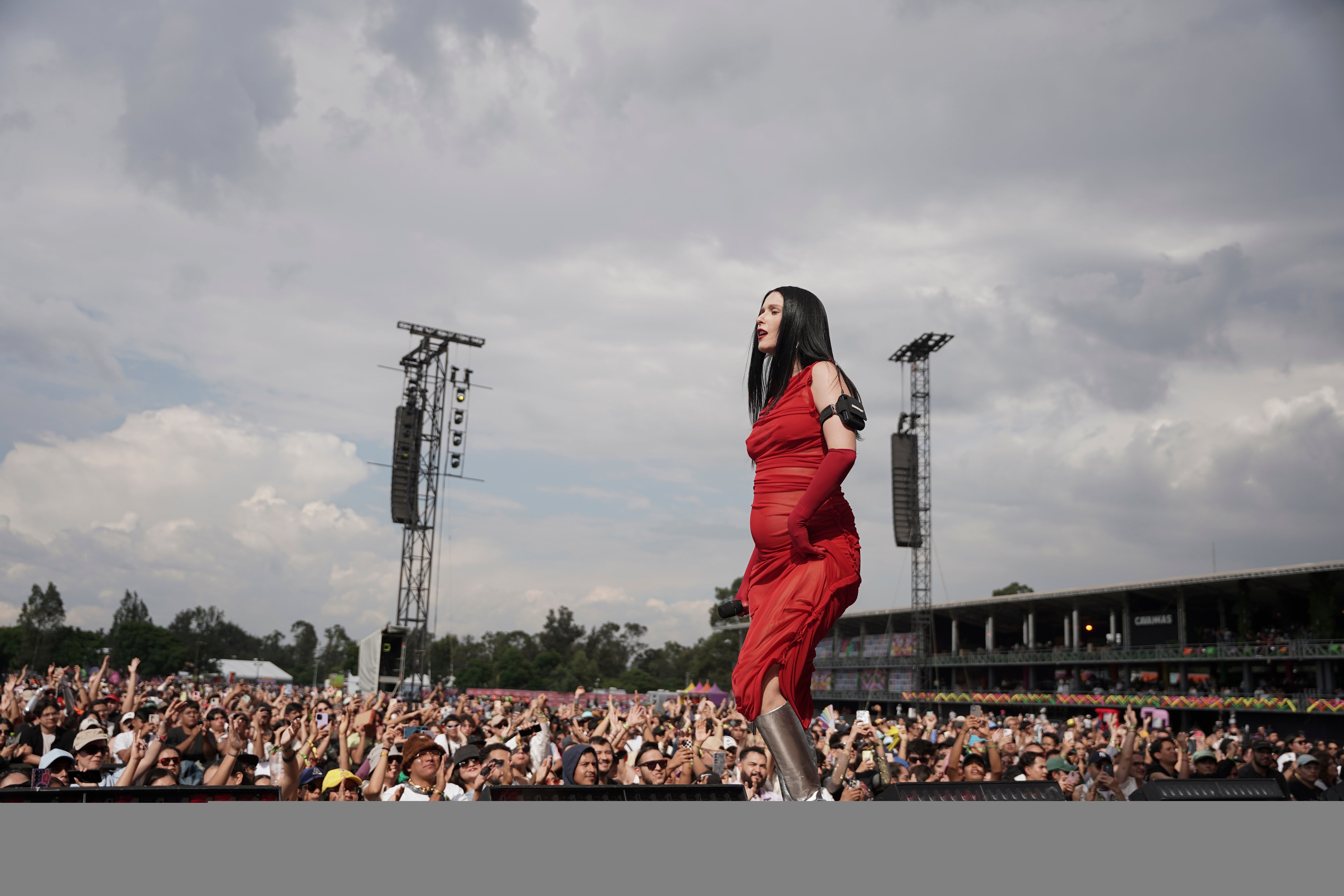 RUIDOSA-ESTUDIO-MUJERES EN LA MÚSICA
