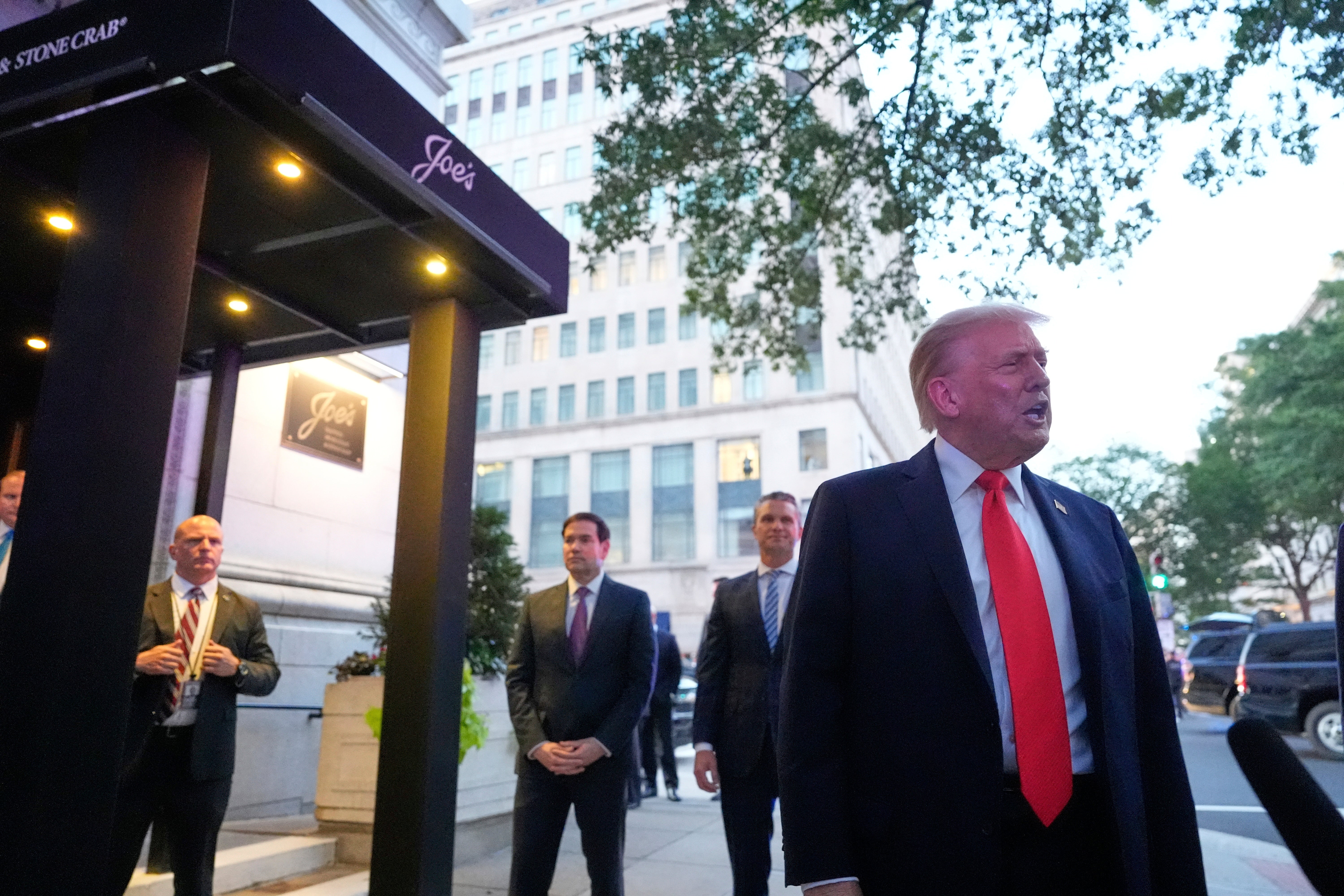 TRUMP-DC-CENA