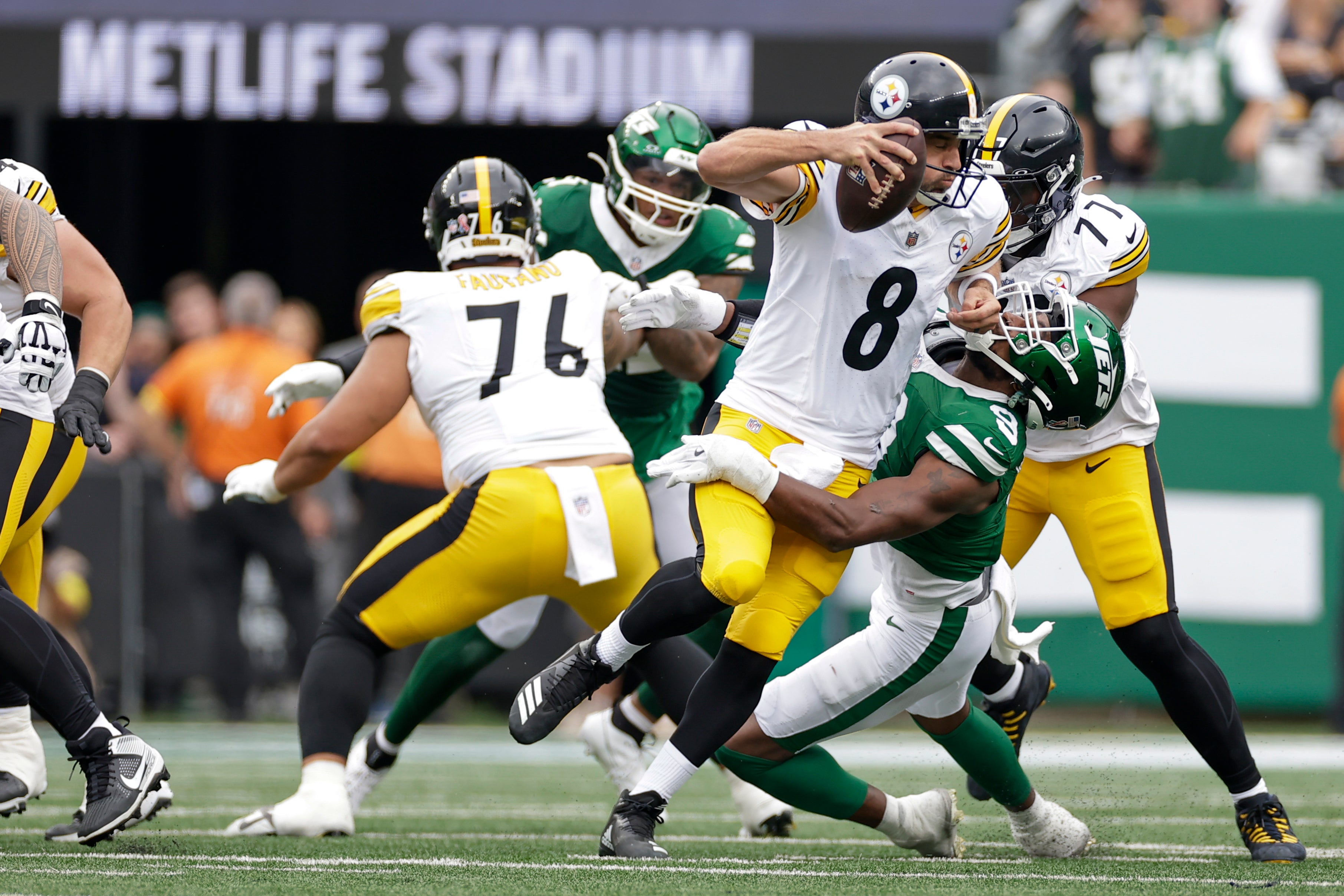 STEELERS-RODGERS PROTECCIÓN