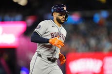 Carlos Correa conecta su jonrón 200, Yainer Díaz da el hit ganador y Astros vencen 3-2 a Azulejos