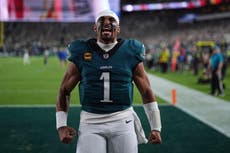 Hurts y los campeones Eagles viajan a Kansas City en busca de repetir la dosis del Super Bowl LIX