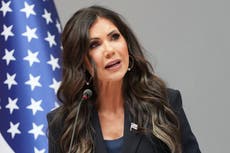 Juez ordena a Trump actualizar sitio web de inmigración para venezolanos con TPS