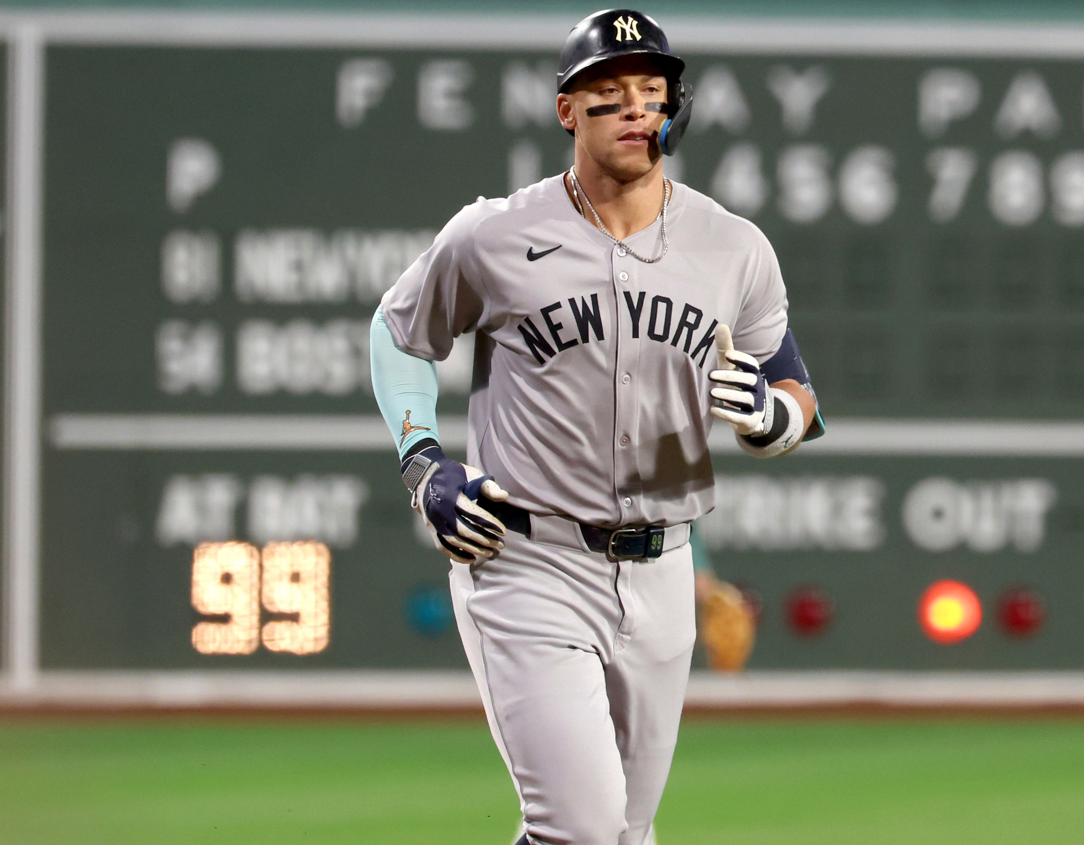 YANKEES-MEDIAS ROJAS