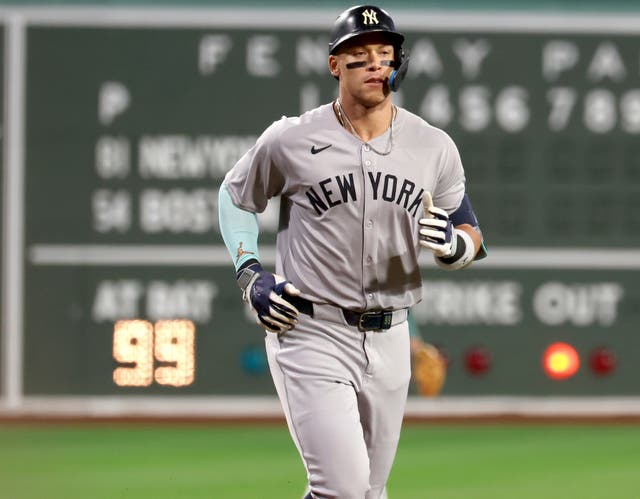 YANKEES-MEDIAS ROJAS