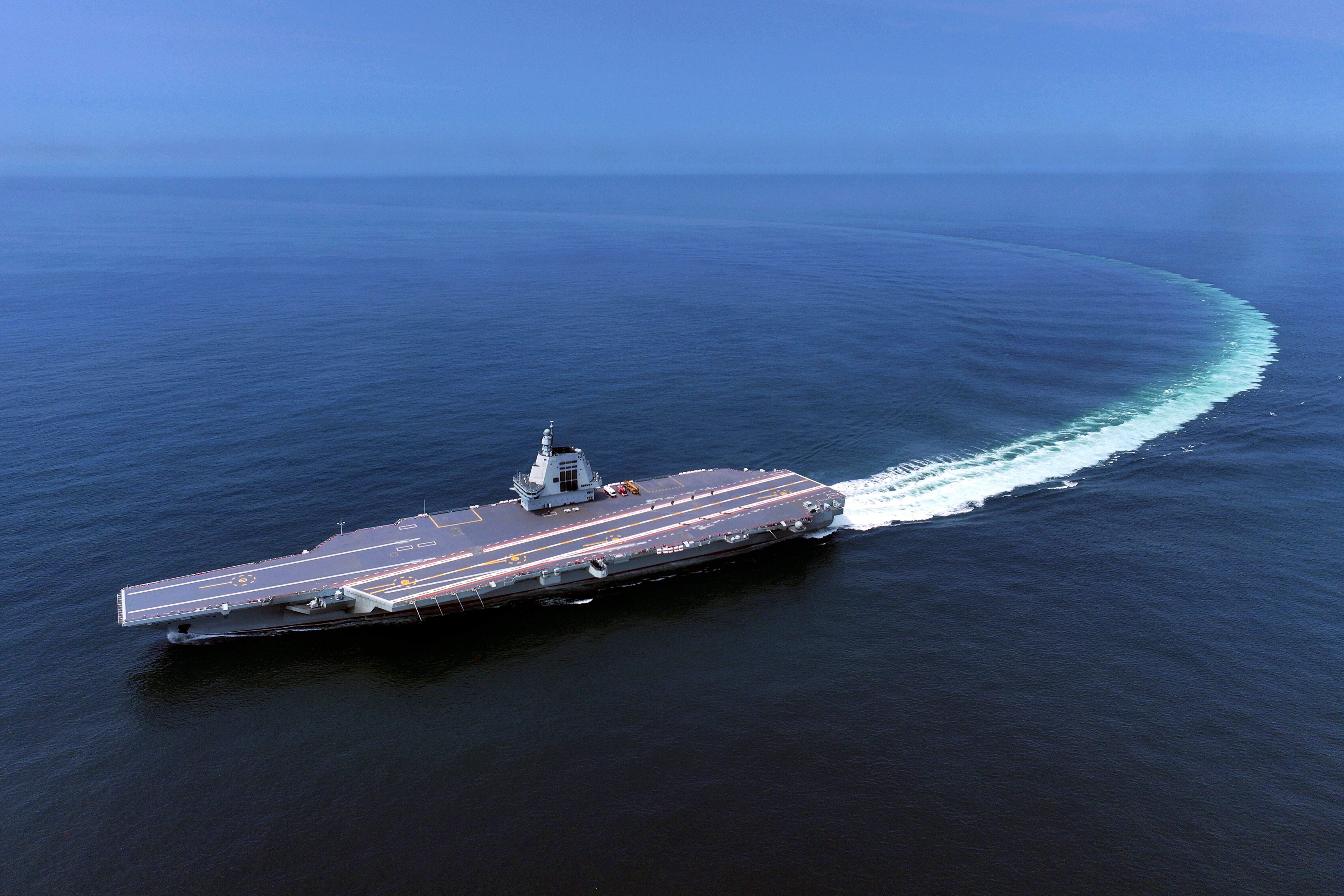 CHINA-TAIWÁN-PORTAAVIONES