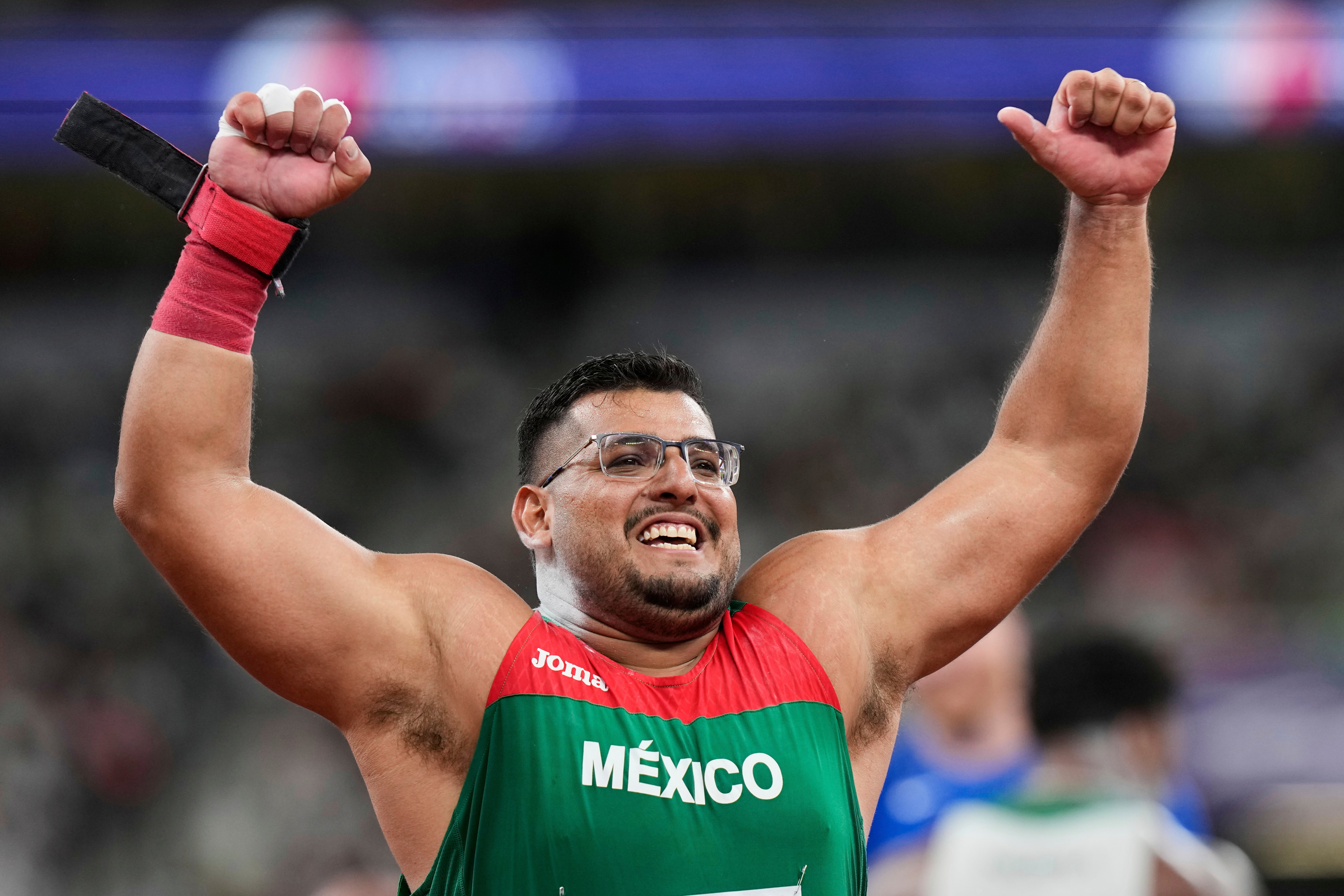 Uziel Muñoz logra inesperada plata para México en lanzamiento de bala del Mundial de atletismo