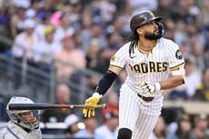 Jonrón de 2 carreras de Tatis inicia racha de 4 cuadrangulares; Padres apalean 11-3 a Rockies