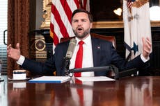 Vicepresidente de EEUU presenta el programa de radio del activista asesinado Charlie Kirk