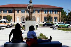 Encuentran a estudiante negro colgado en universidad de Mississippi; descartan actividad sospechosa