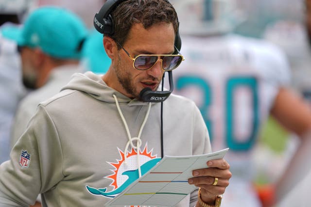 PATRIOTS DOLPHINS